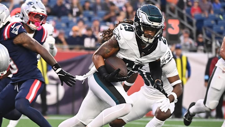 Philadelphia Eagles cornerback Avonte Maddox (29) intercepts a pass by New England Patriots QB Jacoby Brissett (14) 