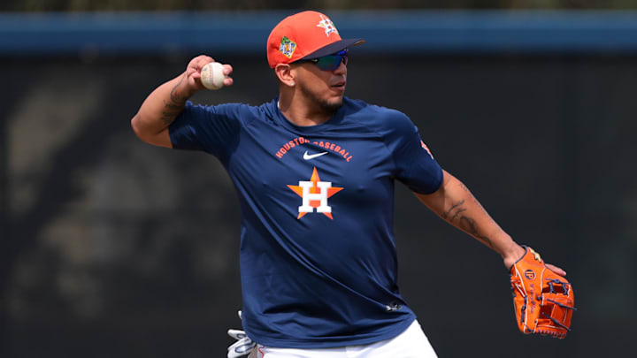 Houston Astros infielder Isaac Paredes (15) works during spring training.
