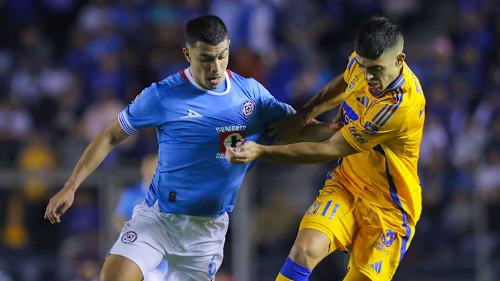 Cruz Azul v Tigres UANL - Torneo Apertura 2024 Liga MX