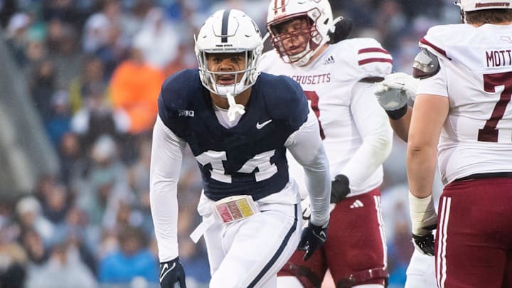 Penn State defensive end Chop Robinson (44)