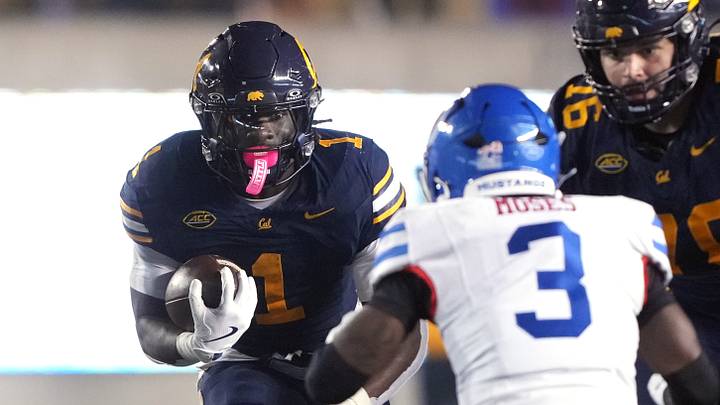 Kendrick Raphael (1) was a running back for Cal against SMU last year. On Saturday he will be an SMU running back against Cal