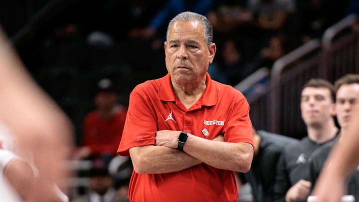 Houston Cougars head coach Kelvin Sampson watches game play during the second half against the Kansas Jayhawks at T-Mobile Center. Houston Cougars head coach Kelvin Sampson watches game play during the second half against the Kansas Jayhawks at T-Mobile Center.