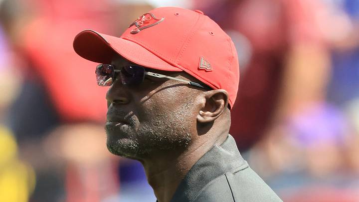 Sep 27, 2026; Tampa, Florida, USA; Tampa Bay Buccaneers defensive coordinator Todd Bowles looks on during warmups prior to the game against the Minnesota Vikings at Raymond James Stadium. Mandatory Credit: Kim Klement Neitzel-Imagn Images Sep 27, 2026; Tampa, Florida, USA; Tampa Bay Buccaneers defensive coordinator Todd Bowles looks on during warmups prior to the game against the Minnesota Vikings at Raymond James Stadium. Mandatory Credit: Kim Klement Neitzel-Imagn Images