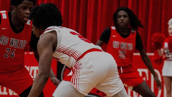 Marist drove past several teams in this week's Illinois Top 25 boys basketball state rankings, moving from No. 15 to No. 12.