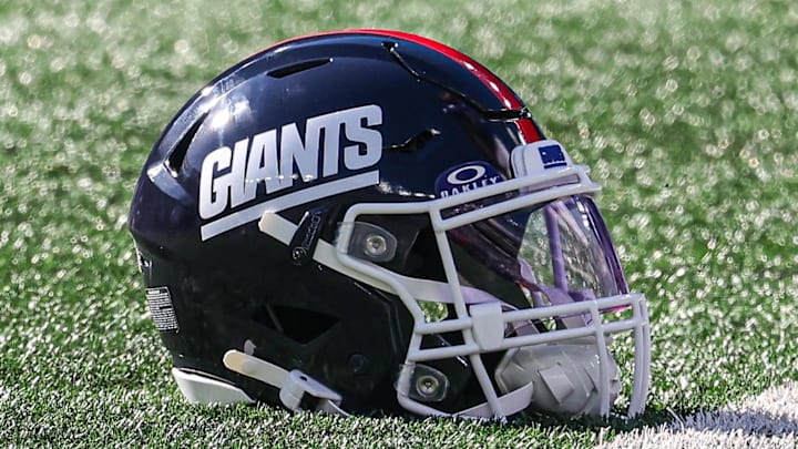 New York Giants helmet New York Giants helmet