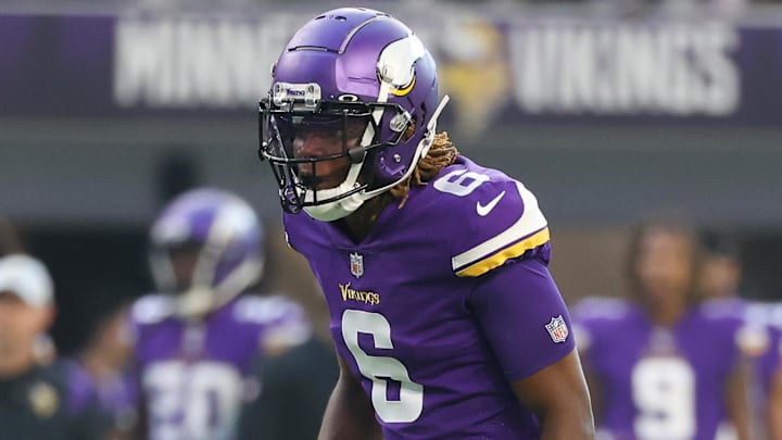 Minnesota Vikings safety Lewis Cine