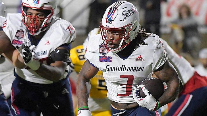 South Alabama Jaguars running back Kentrel Bullock (3) carries the ball against Western Michigan in the Salute to Veterans Bowl, held at Cramton Bowl in Montgomery, Ala., on Saturday December 14, 2024. South Alabama Jaguars running back Kentrel Bullock (3) carries the ball against Western Michigan in the Salute to Veterans Bowl, held at Cramton Bowl in Montgomery, Ala., on Saturday December 14, 2024.