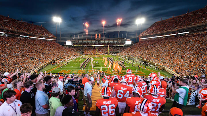 LSU or Clemson? Who is the real Death Valley?