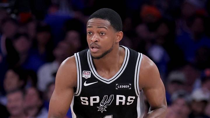 Jun 10, 2026; New York, New York, USA; San Antonio Spurs guard De'aaron Fox (4) controls the ball against the New York Knicks during the fourth quarter of game four of the 2026 NBA Finals at Madison Square Garden. Mandatory Credit: Brad Penner-Imagn Images