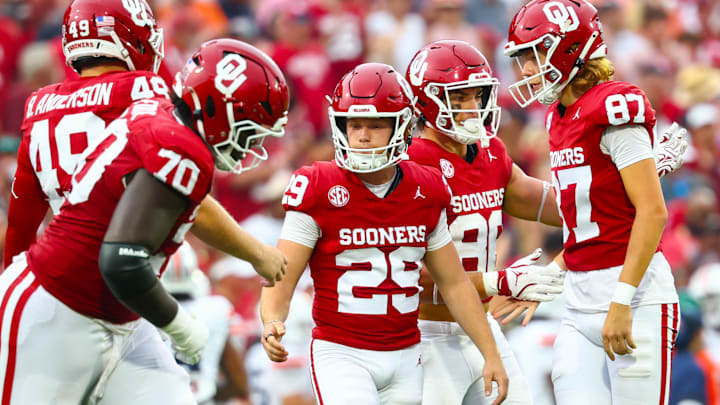 After missing his first kick of the season vs. Michigan, Oklahoma's Tate Sandell (29) has made nine consecutive tries. After missing his first kick of the season vs. Michigan, Oklahoma's Tate Sandell (29) has made nine consecutive tries.
