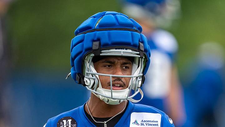 Indianapolis Colts wide receiver Josh Downs pulls in a pass Indianapolis Colts wide receiver Josh Downs pulls in a pass