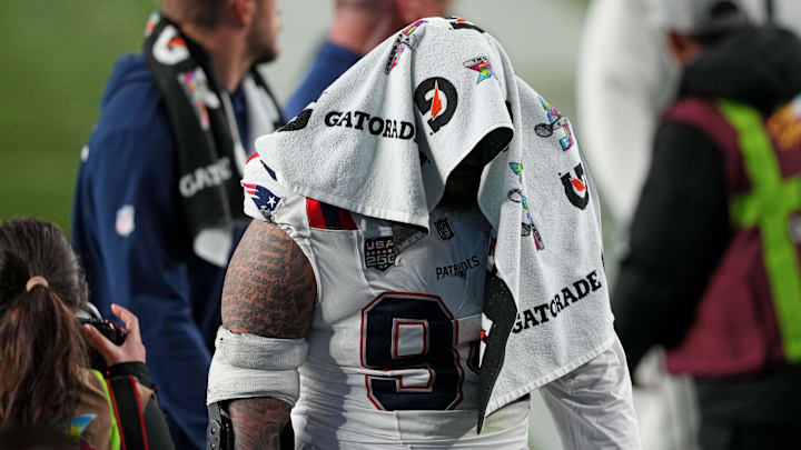 Feb 8, 2026; Santa Clara, CA, USA; New England Patriots linebacker Elijah Ponder (91) exits the field after the loss against the Seattle Seahawks in Super Bowl LX at Levi's Stadium. Mandatory Credit: Darren Yamashita-Imagn Images
