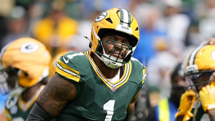  Green Bay Packers defensive end Micah Parsons (1) warms up before the game against the Detroit Lions at Lambeau Field.
