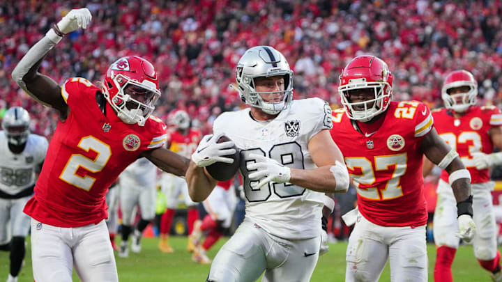 Bowers hauled in 10 catches for 140 yards and a touchdown against the Chiefs on Black Friday, solidifying himself as one of the frontrunners in the Offensive Rookie of the Year race.