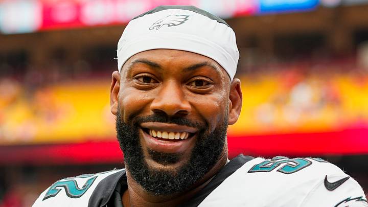 Sep 14, 2025; Kansas City, Missouri, USA; Philadelphia Eagles defensive end Za'Darius Smith (52) prior to a game against the Kansas City Chiefs at GEHA Field at Arrowhead Stadium. Mandatory Credit: Jay Biggerstaff-Imagn Images