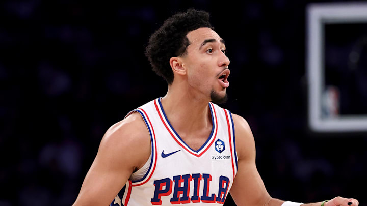 Philadelphia 76ers v New York Knicks