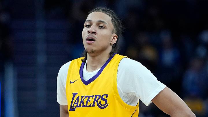 Cameron Carr #43 of the Los Angeles Lakers looks on against the Golden State Warriors. (Photo by Thearon W. Henderson/Getty Images) Cameron Carr #43 of the Los Angeles Lakers looks on against the Golden State Warriors. (Photo by Thearon W. Henderson/Getty Images)