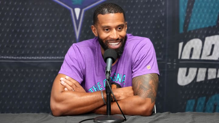 Charlotte Hornets, Charles Lee