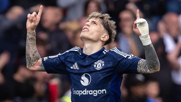 Alejandro Garnacho is reportedly prioritising a stay within the Premier League.