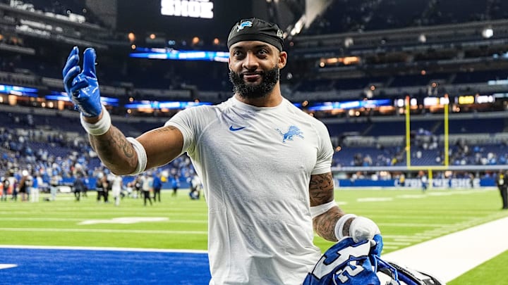 Detroit Lions cornerback Carlton Davis III (23) waves at fans after 24-6 win over Indianapolis Colts Detroit Lions cornerback Carlton Davis III (23) waves at fans after 24-6 win over Indianapolis Colts