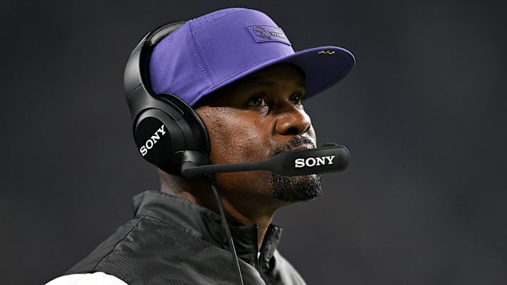 Atlanta Falcons v Minnesota Vikings - NFL 2025