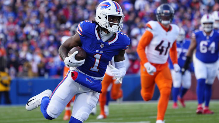 Buffalo Bills wide receiver Curtis Samuel runs for a touchdown during the fourth quarter against the Denver Broncos.