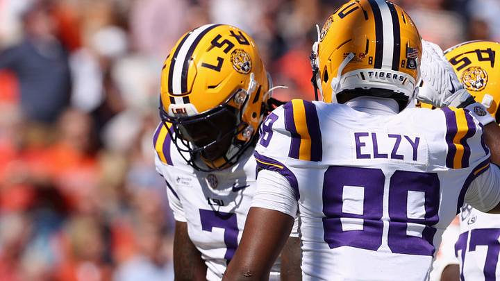 LSU Tigers tight end Trey'Dez Green (7) celebrates after scoring a touchdown during the second quarter against the Auburn Tigers at Jordan-Hare Stadium. LSU Tigers tight end Trey'Dez Green (7) celebrates after scoring a touchdown during the second quarter against the Auburn Tigers at Jordan-Hare Stadium.