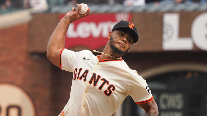 Apr 24, 2025; San Francisco, California, USA; San Francisco Giants relief pitcher Camilo Doval (75) pitches the ball against the Milwaukee Brewers during the ninth inning at Oracle Park. Apr 24, 2025; San Francisco, California, USA; San Francisco Giants relief pitcher Camilo Doval (75) pitches the ball against the Milwaukee Brewers during the ninth inning at Oracle Park.