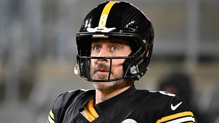 Pittsburgh Steelers quarterback Aaron Rodgers