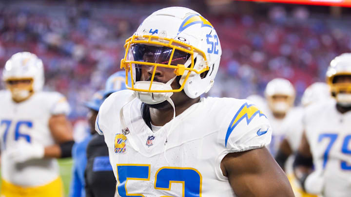 Oct 21, 2024; Glendale, Arizona, USA; Los Angeles Chargers linebacker Khalil Mack (52) against the Arizona Cardinals at State Farm Stadium. Mandatory Credit: Mark J. Rebilas-Imagn Images Oct 21, 2024; Glendale, Arizona, USA; Los Angeles Chargers linebacker Khalil Mack (52) against the Arizona Cardinals at State Farm Stadium. Mandatory Credit: Mark J. Rebilas-Imagn Images