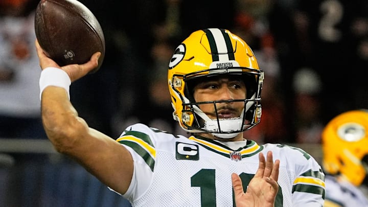 Green Bay Packers quarterback Jordan Love (10) warms up before the game against the Chicago Bears at Soldier Field. Green Bay Packers quarterback Jordan Love (10) warms up before the game against the Chicago Bears at Soldier Field.