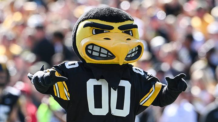 Sep 27, 2025; Iowa City, Iowa, USA; Iowa Hawkeyes mascot Herky the Hawk leads the Iowa Hawkeyes out of the tunnel before the game against the Indiana Hoosiers at Kinnick Stadium. Mandatory Credit: Jeffrey Becker-Imagn Images Sep 27, 2025; Iowa City, Iowa, USA; Iowa Hawkeyes mascot Herky the Hawk leads the Iowa Hawkeyes out of the tunnel before the game against the Indiana Hoosiers at Kinnick Stadium. Mandatory Credit: Jeffrey Becker-Imagn Images