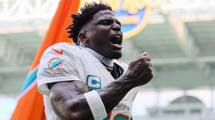 Miami Dolphins wide receiver Tyreek Hill (10) Miami Dolphins wide receiver Tyreek Hill (10)