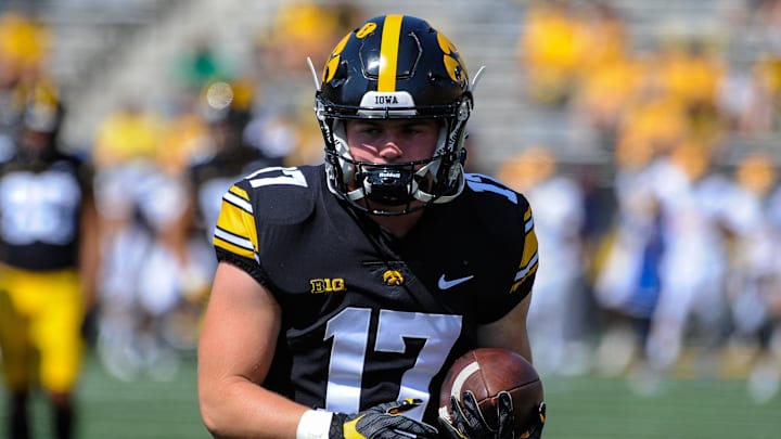 Sep 18, 2021; Iowa City, Iowa, USA; Iowa Hawkeyes running back Max White (17) in action before the game against the Kent State Golden Flashes at Kinnick Stadium. Mandatory Credit: Jeffrey Becker-Imagn Images