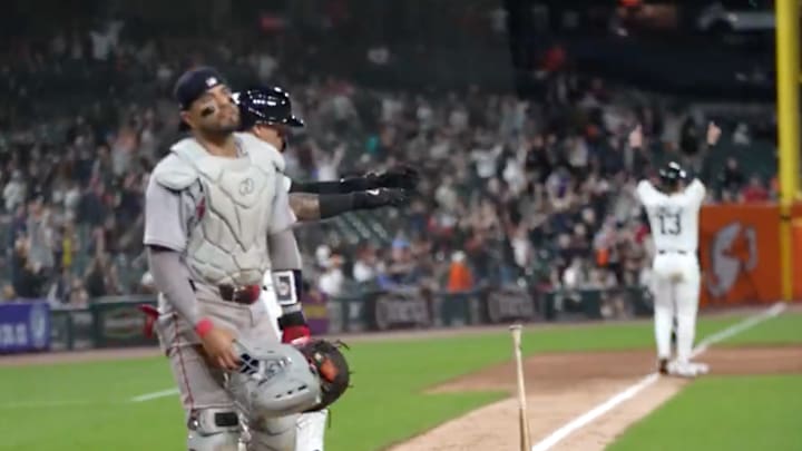 Baez's second three-run home run of Tuesday's game was a walk-off. 