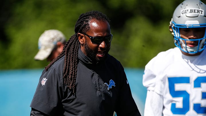 Detroit Lions linebackers coach Kelvin Sheppard watches practice during rookie minicamp at Detroit Lions practice facility 
