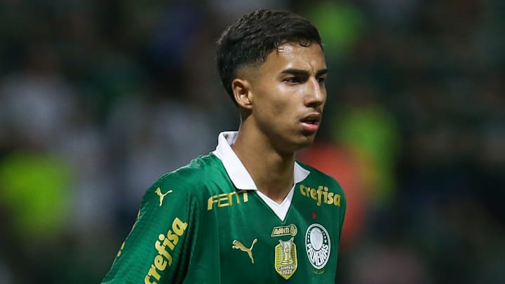 Vitor Reis soll das Interesse von Real und Arsenal hervorgerufen haben.