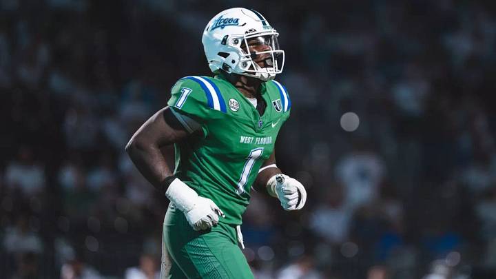 West Florida defensive end Byron Puryear (1) West Florida defensive end Byron Puryear (1)