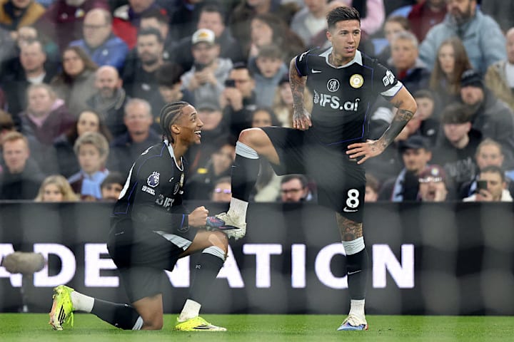 若昂·佩德罗,恩佐·费尔南德斯 若昂·佩德罗,恩佐·费尔南德斯