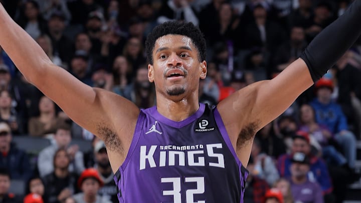 Dallas Mavericks v Sacramento Kings