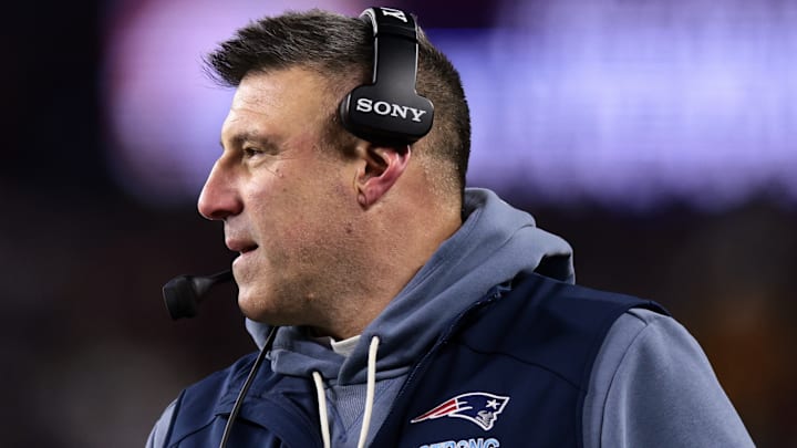 AFC Wild Card Playoffs: Los Angeles Chargers v New England Patriots - NFL 2025 AFC Wild Card Playoffs: Los Angeles Chargers v New England Patriots - NFL 2025