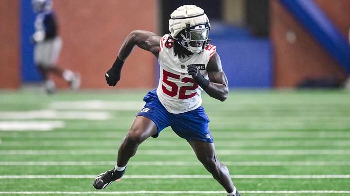May 21, 2026; East Rutherford, NJ, USA; New York Giants linebacker Arvell Reese (52) participates in a drill during organized team activities at Quest Diagnostics Training Center. Mandatory Credit: John Jones-Imagn Images