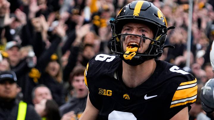 Iowa Hawkeyes defensive back Zach Lutmer (6) reacts after scoring a pick-6 against the Minnesota Golden Gophers Oct. 25, 2025 at Kinnick Stadium in Iowa City, Iowa. Iowa Hawkeyes defensive back Zach Lutmer (6) reacts after scoring a pick-6 against the Minnesota Golden Gophers Oct. 25, 2025 at Kinnick Stadium in Iowa City, Iowa.
