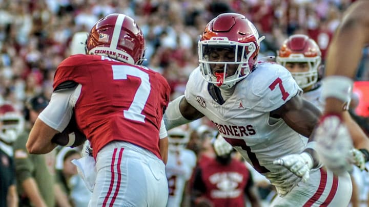 Oklahoma linebacker Sammy Omosigho Oklahoma linebacker Sammy Omosigho