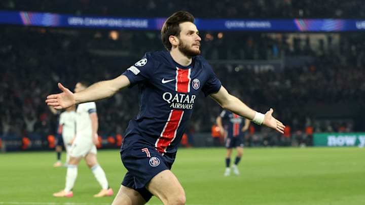 Khvicha Kvaratskhelia, auteur d'un but exceptionnel face à Aston Villa - 90min