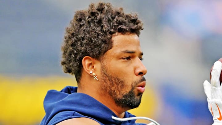 Sep 21, 2025; Inglewood, California, USA; Denver Broncos safety Brandon Jones (22) warms up before the game against the Los Angeles Chargers at SoFi Stadium. Mandatory Credit: Jayne Kamin-Oncea-Imagn Images Sep 21, 2025; Inglewood, California, USA; Denver Broncos safety Brandon Jones (22) warms up before the game against the Los Angeles Chargers at SoFi Stadium. Mandatory Credit: Jayne Kamin-Oncea-Imagn Images