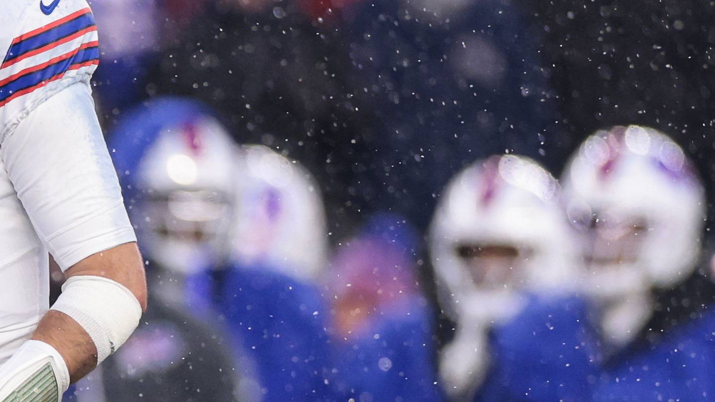 Bills Shock Patriots, End Winning Streak in Comeback