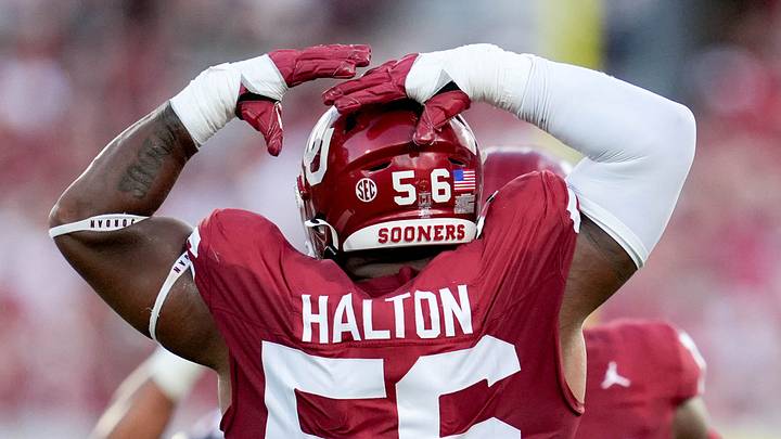 Oklahoma Sooners defensive lineman Gracen Halton (56)