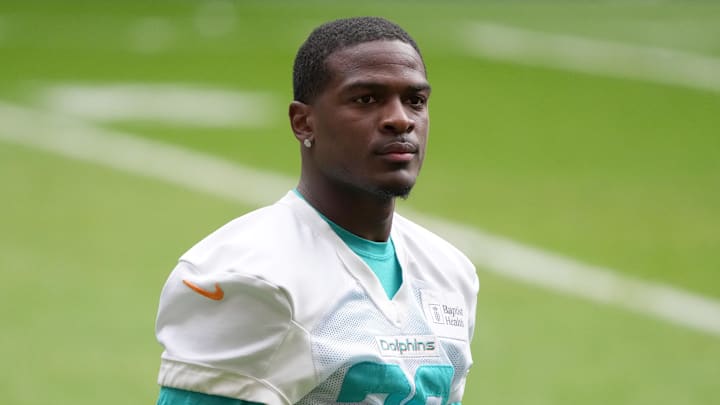 Nov 14, 2025; Madrid, Spain; Miami Dolphins running back De'Von Achane (28) during practice at Estadio Riyadh Air Metropolitano. Mandatory Credit: Kirby Lee-Imagn Images