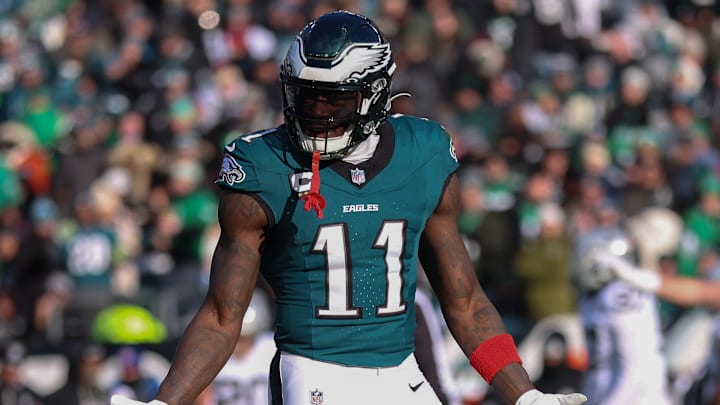 A.J. Brown complains to referee after unsuccessful play.